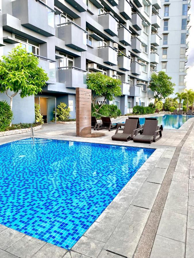 Frost At Manhattan Heights Towerb Manila Exterior foto